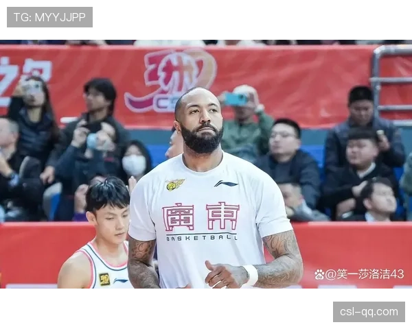 萨林杰内线统治力突出 场均21分12篮板双数据